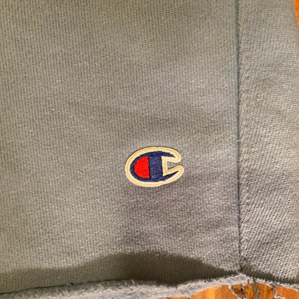 Men Champion Cutoff Sweatshorts - Picture 3 of 4